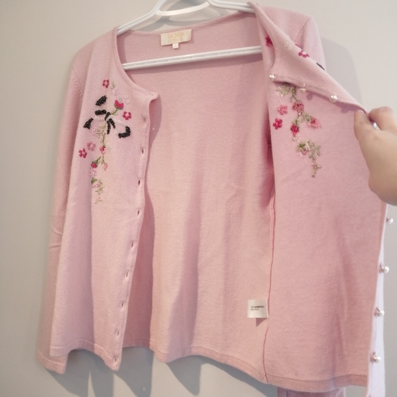 Vintage Italian Merino Wool and Silk Embroidered and Beaded Pink Cardigan Medium - Picture 5 of 15
